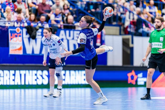 Ona Vegue (HSG Blomberg-Lippe, 14) beim Siebenmeter 7 Meter Wurf GER, HSG Blomberg-Lippe (GER) vs. Chambray Touraine Handball (FRA), Handball, EHF European League Women, Gruppenphase, 11.01.2026 GER, HSG Blomberg-Lippe (GER) vs. Chambray Touraine Handball (FRA), Handball, EHF European League Women, Gruppenphase, 11.01.2026 Lemgo Copyright: xEibner-Pressefoto JanxRollingerx EP_JSK