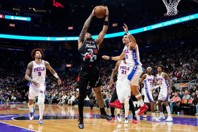 January 12, 2026, Toronto, On, CANADA: Toronto Raptors guard Alijah Martin (55) drives to the net as Philadelphia 76ers guard Jared McCain (20) defends during first half NBA, Basketball Herren, USA basketball action in Toronto, Monday, Jan. 12, 2026. Canada News - January 12, 2026 - ZUMAc35_ 20260112_zaf_c35_069 Copyright: xFrankxGunnx