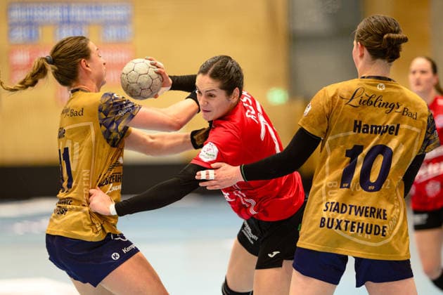 Kelly, de Abreu Rosa (Thueringer HC, 77) Neuzugang beim Thueringer HC, Isabelle, Doelle (Buxtehuder SV, 11), Anika, Hampel (Buxtehuder SV, 10) GER, Thueringer HC gegen Buxtehuder SV, 1. Handballbundesliga Frauen, Handball, 13.Spieltag, Saison 2025 2026, 14.01.2026 GER, Thueringer HC gegen Buxtehuder SV, 1. Handballbundesliga Frauen, Handball, 13.Spieltag, Saison 2025 2026, 14.01.2026 Bad Langensalza Copyright: xEibner-Pressefoto MartinxHerbstx EP_MHT