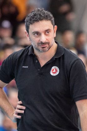 Davide Mazzanti (THY Istanbul, Head-Coach) GER, Allianz MTV Stuttgart - THY Istanbul, CEV Volleyball Cup 2026 Achtelfinale, CEV, Spielzeit 2025 2026, 14.01.2026 GER, Allianz MTV Stuttgart - THY Istanbul, CEV Volleyball Cup 2026 Achtelfinale, CEV, Spielzeit 2025 2026, 14.01.2026 Stuttgart Copyright: xSandyxDinkelackerx EP_SDR