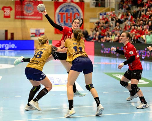 Johanna, Andresen (Buxtehuder SV, 18), Isabelle, Doelle (Buxtehuder SV, 11), Kelly, de Abreu Rosa (Thueringer HC, 77), Luca, Farago (Thueringer HC, 19) GER, Thueringer HC gegen Buxtehuder SV, 1. Handballbundesliga Frauen, Handball, 13.Spieltag, Saison 2025 2026, 14.01.2026 GER, Thueringer HC gegen Buxtehuder SV, 1. Handballbundesliga Frauen, Handball, 13.Spieltag, Saison 2025 2026, 14.01.2026 Bad Langensalza Copyright: xEibner-Pressefoto MartinxHerbstx EP_MHT