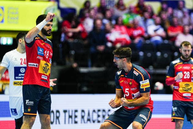 Torjubel Antonio Serradilla (Spanien, 05) DEN, Spanien vs. Serbien, Handball, EHF Europameisterschaft 2026, Gruppe A, Spieltag 1, 15.01.2026 DEN, Spanien vs. Serbien, Handball, EHF Europameisterschaft 2026, Gruppe A, Spieltag 1, 15.01.2026 Herning Copyright: xEibner-Pressefoto MarcelxvonxFehrnx EP_MFN