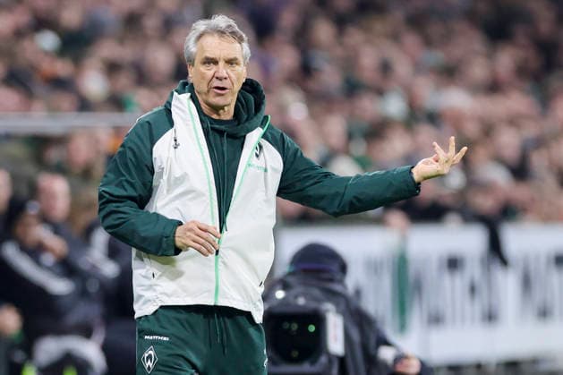 Trainer Horst Steffen (Werder Bremen) gestikuliert, Bundesliga, SV Werder Bremen v Eintracht Frankfurt, Weserstadion am 16. January 2026 in Bremen, Deutschland. (Foto von Marco Steinbrenner DeFodi Images) Trainer Horst Steffen (Werder Bremen) gestures, Bundesliga, SV Werder Bremen v Eintracht Frankfurt, Weserstadion, January 16, 2026 in Bremen, Germany. (Photo by Marco Steinbrenner DeFodi Images) DFL regulations prohibit any use of photographs as image sequences and or quasi-video. -