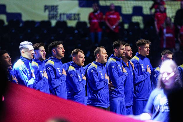 Rumaenien bei Nationalhymne DEN, Portugal vs. Rumaenien, Handball, EHF Europameisterschaft 2026, Gruppe B, Spieltag 1, 16.01.2026 DEN, Portugal vs. Rumaenien, Handball, EHF Europameisterschaft 2026, Gruppe B, Spieltag 1, 16.01.2026 Herning Copyright: xEibner-Pressefoto MarcelxvonxFehrnx EP_MFN