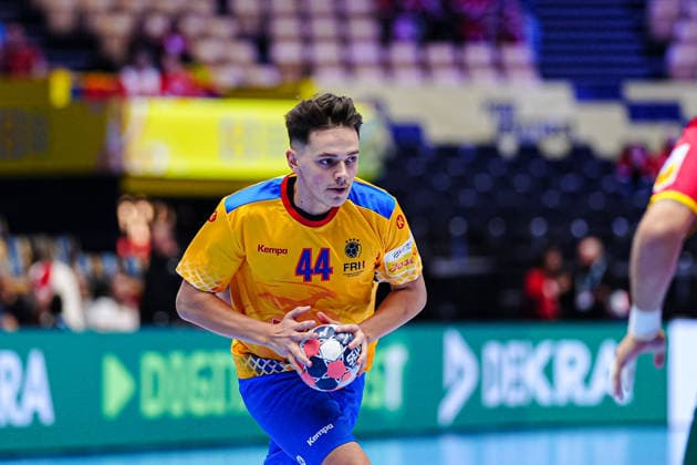 Daniel Stanciuc (Rumaenien, 44) DEN, Portugal vs. Rumaenien, Handball, EHF Europameisterschaft 2026, Gruppe B, Spieltag 1, 16.01.2026 DEN, Portugal vs. Rumaenien, Handball, EHF Europameisterschaft 2026, Gruppe B, Spieltag 1, 16.01.2026 Herning Copyright: xEibner-Pressefoto MarcelxvonxFehrnx EP_MFN