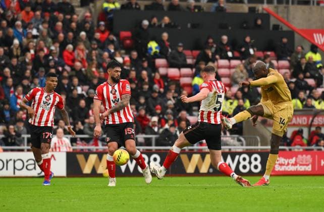 Jean-Philippe Mateta of Crystal Palace scores but the goal is ruled offside by VAR Sunderland v Crystal Palace, Premier League, Football, Stadium of Light, Sunderland, UK - 17 Jan 2026Sunderland Stadium of Light United Kingdom EDITORIAL USE ONLY No use with unauthorised audio, video, data, fixture lists, club league logos or live services. Online in-match use limited to 120 images, no video emulation. No use in betting, games or single club league player publications. Copyright: xRichardxLee Shutterstockx 16348128bb