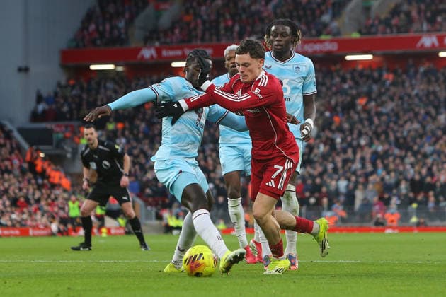 Florian Wirtz of Liverpool Liverpool v Burnley, Premier League, Football, Anfield, Liverpool, UK - 17 Jan 2026Liverpool Anfield United Kingdom EDITORIAL USE ONLY No use with unauthorised audio, video, data, fixture lists, club league logos or live services. Online in-match use limited to 120 images, no video emulation. No use in betting, games or single club league player publications. Copyright: xPhilxOldham Shutterstockx 16348122ar