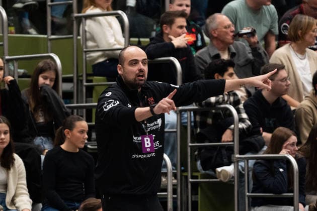 Manel Cirac (TG Nuertingen, Cheftrainer), TG Nuertingen vs. Bergischer HC 06, Handball, 2. Bundesliga Frauen, 14. Spieltag, Saison 2025 2026, 17.01.2026, TG Nuertingen vs. Bergischer HC 06, Handball, 2. Bundesliga Frauen, 14. Spieltag, Saison 2025 2026, 17.01.2026 Nuertingen Copyright: xEibner-Pressefoto MaxxVogelx EP_MVL
