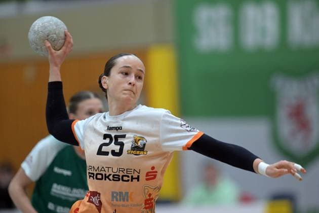 Maxime Luber (VfL Waiblingen 25) beim Wurf , GER, SG 09 Kirchhof - VfL Waiblingen, Handball, 2. Bundesliga Frauen, 14. Spieltag, Saison 2025 2026, 17.01.2026, GER, SG 09 Kirchhof - VfL Waiblingen, Handball, 2. Bundesliga Frauen, 14. Spieltag, Saison 2025 2026, {date Melsungen Copyright: xEibner-Pressefotox xRolandxSippelx EP_RSL