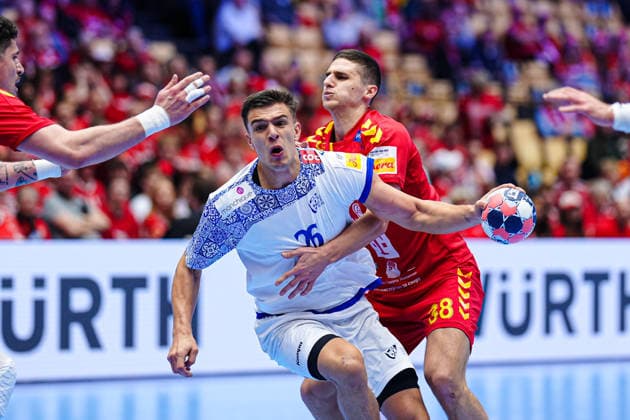 Francisco Costa (Portugal, 26), Ivan Djonov (Nordmazedonien, 38) DEN, Nordmazedonien vs. Portugal, Handball, EHF Europameisterschaft 2026, Gruppe B, Spieltag 2, 18.01.2026 DEN, Nordmazedonien vs. Portugal, Handball, EHF Europameisterschaft 2026, Gruppe B, Spieltag 2, 18.01.2026 Herning Copyright: xEibner-Pressefoto MarcelxvonxFehrnx EP_MFN