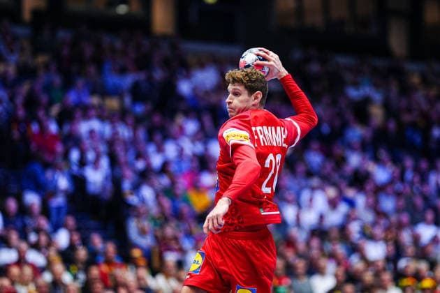 Wurf Tor Sebastian Frimmel (Oesterreich, 20) DEN, Oesterreich vs. Serbien, Handball, EHF Europameisterschaft 2026, Gruppe A, Spieltag 3, 19.01.2026 DEN, Oesterreich vs. Serbien, Handball, EHF Europameisterschaft 2026, Gruppe A, Spieltag 3, 19.01.2026 Herning Copyright: xEibner-Pressefoto MarcelxvonxFehrnx EP_MFN