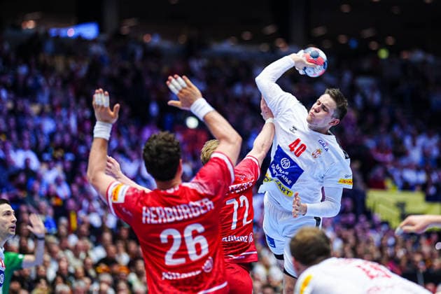 Wurf Tor Stefan Dodic (Serbien, 40) DEN, Oesterreich vs. Serbien, Handball, EHF Europameisterschaft 2026, Gruppe A, Spieltag 3, 19.01.2026 DEN, Oesterreich vs. Serbien, Handball, EHF Europameisterschaft 2026, Gruppe A, Spieltag 3, 19.01.2026 Herning Copyright: xEibner-Pressefoto MarcelxvonxFehrnx EP_MFN