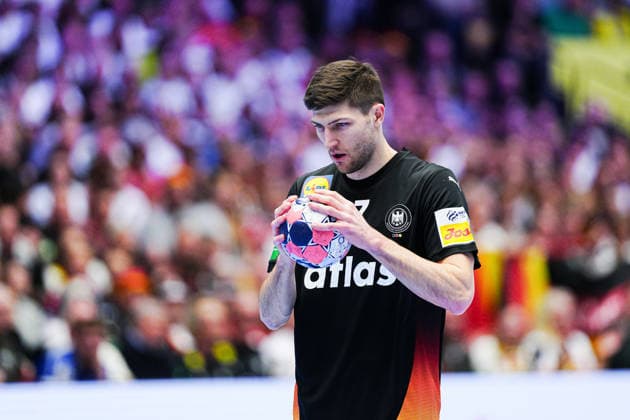 Lukas Zerbe (Deutschland, 17) DEN, Deutschland vs. Spanien, Handball, EHF Europameisterschaft 2026, Gruppe A, Spieltag 3, 19.01.2026 DEN, Deutschland vs. Spanien, Handball, EHF Europameisterschaft 2026, Gruppe A, Spieltag 3, 19.01.2026 Herning Copyright: xEibner-Pressefoto MarcelxvonxFehrnx EP_MFN