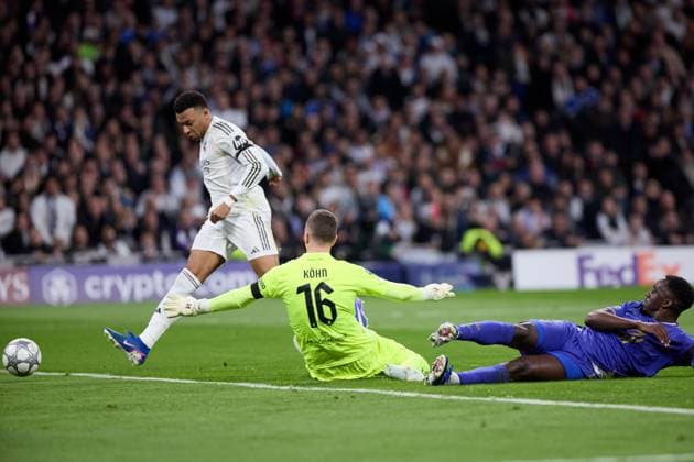 Kylian Mbappe of Real Madrid CF scoring his second goal Real Madrid v AS Monaco, UEFA Champions League, Group Stage, Football, Estadio Bernabeu, Madrid, Spain - 20 Jan 2026Madrid Estadio Bernabeu Spain EDITORIAL USE ONLY No use with unauthorised audio, video, data, fixture lists, club league logos or live services. Online in-match use limited to 120 images, no video emulation. No use in betting, games or single club league player publications. Copyright: xRubenxAlbarran Shutterstockx 16374322aw