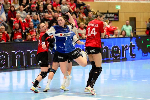 Luca, Farago (Kreislaeufer, Thueringer HC, 19), Anika, Niederwieser (Rueckraum, Thueringer HC, 14), Diana Doegg, Magnusdottir (Rueckraum Rechts, HSG Blomberg-Lippe, 7) GER, Thueringen, Thueringer HC gegen HSG Blomberg-Lippe, Alsco Handball Bundesliga Frauen, 1. Handballbundesliga Frauen, Handball, 14.Spieltag, Saison 2025 2026, 21.01.2026 GER, Thueringen, Thueringer HC gegen HSG Blomberg-Lippe, Alsco Handball Bundesliga Frauen, 1. Handballbundesliga Frauen, Handball, 14.Spieltag, Saison 2025 2026, 21.01.2026 Bad Langensalza Copyright: xEibner-Pressefoto MartinxHerbstx EP_MHT