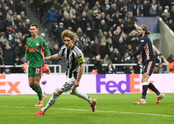 Anthony Gordon of Newcastle United celebrates scoring their second goal Newcastle United v PSV Eindhoven, UEFA Champions League, Group Stage, Football, St James Park, Newcastle, UK - 21 Jan 2026Newcastle St James Park United Kingdom EDITORIAL USE ONLY No use with unauthorised audio, video, data, fixture lists, club league logos or live services. Online in-match use limited to 120 images, no video emulation. No use in betting, games or single club league player publications. Copyright: xRichardxLee Shutterstockx 16348359as