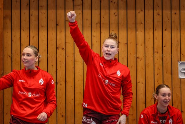 GER, Bensheim, HSG Bensheim Auerbach Flames vs Vfl Oldenburg, Alsco Handball Bundesliga Frauen, Handball, DHB, Spielzeit 2025 2026, Weststadthalle Bensheim, 14. Spieltag im Bild: Meike Schmelzer (HSG Bensheim Auerbach Flames Frauen 24), Jubel, Emotionen DFB DFL REGULATIONS PROHIBIT ANY USE OF PHOTOGRAPHS AS IMAGE SEQUENCES AND OR QUASI-VIDEO, 21.01.2026 Copyright: HMBxMedia HendrikxHamelau