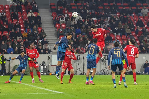 Igor Matanovic (SC Freiburg, 31) beim Kopfball zum 1:0 , Deutschland, Fussball, UEFA Europa League, 7. Spieltag, 2025 2026, SC Freiburg vs. Maccabi Tel Aviv, Europa-Park Stadion, Freiburg im Breisgau, 22.01.2026 Freiburg im Breisgau Europa-Park Stadion Deutschland Copyright: xGrantxHubbsx