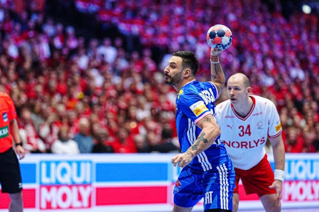7 Meter Wurf Tor Hugo Descat (Frankreich, 25) DEN, Frankreich vs. Daenemark, Handball, EHF Europameisterschaft 2026, Hauptrunde, Spieltag 1, 22.01.2026 DEN, Frankreich vs. Daenemark, Handball, EHF Europameisterschaft 2026, Hauptrunde, Spieltag 1, 22.01.2026 Herning Copyright: xEibner-Pressefoto MarcelxvonxFehrnx EP_MFN