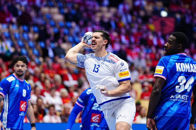 Wurf Tor Salvador Salvador (Portugal, 13) DEN, Frankreich vs. Portugal, Handball, EHF Europameisterschaft 2026, Hauptrunde, Spieltag 2, 24.01.2026 DEN, Frankreich vs. Portugal, Handball, EHF Europameisterschaft 2026, Hauptrunde, Spieltag 2, 24.01.2026 Herning Copyright: xEibner-Pressefoto MarcelxvonxFehrnx EP_MFN