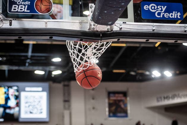 Feature, Symbol Basketball faellt durch den Korb GER, MHP Riesen Ludwigsburg - Basketball Loewen Braunschweig, easycredit BBL, Basketball, Bundesliga, 17. Spieltag, Spielzeit 2025 2026, 24.01.2026 GER, MHP Riesen Ludwigsburg - Basketball Loewen Braunschweig, easycredit BBL, Basketball, Bundesliga, 17. Spieltag, Spielzeit 2025 2026, 24.01.2026 Ludwigsburg Copyright: xSandyxDinkelackerx EP_SDR