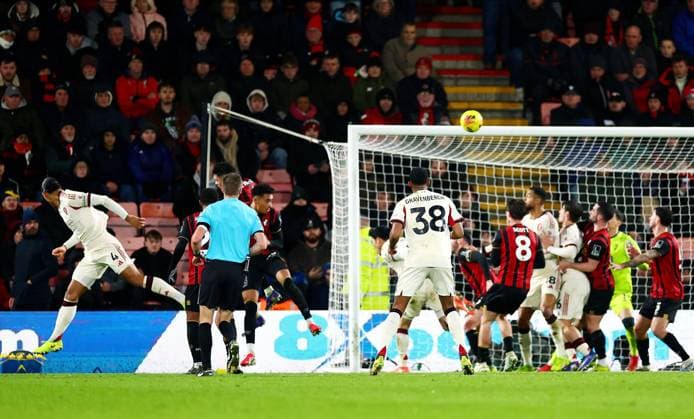 Virgil van Dijk of Liverpool scores a goal to make the score 2-1. AFC Bournemouth v Liverpool, Premier League, Football, Vitality Stadium, Bournemouth, UK - 24 Jan 2026Bournemouth Vitality Stadium United Kingdom EDITORIAL USE ONLY No use with unauthorised audio, video, data, fixture lists, club league logos or live services. Online in-match use limited to 120 images, no video emulation. No use in betting, games or single club league player publications. Copyright: xJamesxMarsh Shutterstockx 16426007bn