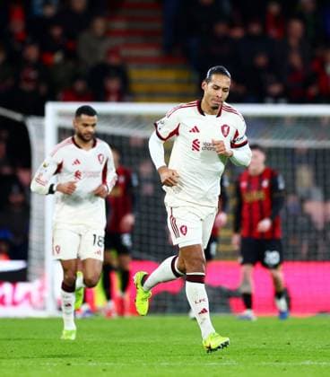 Virgil van Dijk of Liverpool celebrates scoring a goal after making the score 2-1. AFC Bournemouth v Liverpool, Premier League, Football, Vitality Stadium, Bournemouth, UK - 24 Jan 2026Bournemouth Vitality Stadium United Kingdom EDITORIAL USE ONLY No use with unauthorised audio, video, data, fixture lists, club league logos or live services. Online in-match use limited to 120 images, no video emulation. No use in betting, games or single club league player publications. Copyright: xJamesxMarsh Shutterstockx 16426007bp