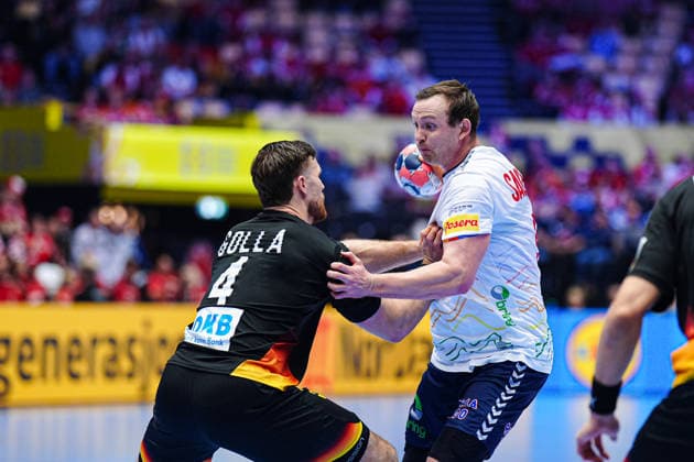 Johannes Golla (Deutschland, 04), Sander Sagosen (Norwegen, 05) DEN, Deutschland vs. Norwegen, Handball, EHF Europameisterschaft 2026, Hauptrunde, Spieltag 2, 24.01.2026 DEN, Deutschland vs. Norwegen, Handball, EHF Europameisterschaft 2026, Hauptrunde, Spieltag 2, 24.01.2026 Herning Copyright: xEibner-Pressefoto MarcelxvonxFehrnx EP_MFN