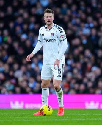 Joachim Andersen of Fulham Fulham v Brighton and Hove Albion, Premier League, Football, Craven Cottage, London, UK - 24 Jan 2026London Craven Cottage United Kingdom EDITORIAL USE ONLY No use with unauthorised audio, video, data, fixture lists, club league logos or live services. Online in-match use limited to 120 images, no video emulation. No use in betting, games or single club league player publications. Copyright: xJavierxGarcia Shutterstockx 16425974gp