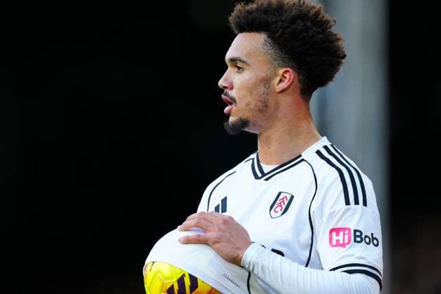 Antonee Robinson of Fulham Fulham v Brighton and Hove Albion, Premier League, Football, Craven Cottage, London, UK - 24 Jan 2026London Craven Cottage United Kingdom EDITORIAL USE ONLY No use with unauthorised audio, video, data, fixture lists, club league logos or live services. Online in-match use limited to 120 images, no video emulation. No use in betting, games or single club league player publications. Copyright: xJavierxGarcia Shutterstockx 16425974gn