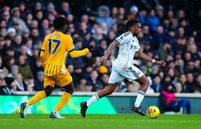Alex Iwobi of Fulham Fulham v Brighton and Hove Albion, Premier League, Football, Craven Cottage, London, UK - 24 Jan 2026London Craven Cottage United Kingdom EDITORIAL USE ONLY No use with unauthorised audio, video, data, fixture lists, club league logos or live services. Online in-match use limited to 120 images, no video emulation. No use in betting, games or single club league player publications. Copyright: xJavierxGarcia Shutterstockx 16425974gz
