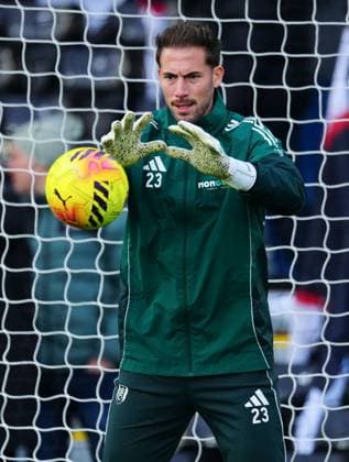 Fulham goalkeeper Benjamin Lecomte Fulham v Brighton and Hove Albion, Premier League, Football, Craven Cottage, London, UK - 24 Jan 2026London Craven Cottage United Kingdom EDITORIAL USE ONLY No use with unauthorised audio, video, data, fixture lists, club league logos or live services. Online in-match use limited to 120 images, no video emulation. No use in betting, games or single club league player publications. Copyright: xJavierxGarcia Shutterstockx 16425974hy