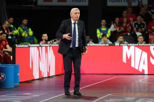 Svetislav Pesic (FC Bayern Basketball, Chef-Trainer) gestikuliert, GER, FC Bayern Basketball vs. Fitness First Wuerzburg Baskets, Basketball, easycredit Basketball Bundesliga, 17. Spieltag, Saison 2025 2026, 25.01.2026, GER, FC Bayern Basketball vs. Fitness First Wuerzburg Baskets, Basketball, easycredit Basketball Bundesliga, 17. Spieltag, Saison 2025 2026, 25.01.2026 Muenchen Copyright: xEibner-Pressefoto JennixMaulx EP_JML