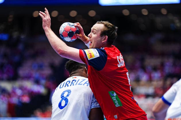 Victor Iturizza (Portugal, 08), Sander Sagosen (Norwegen, 05) DEN, Portugal vs. Norwegen, Handball, EHF Europameisterschaft 2026, Hauptrunde, Spieltag 3, 26.01.2026 DEN, Portugal vs. Norwegen, Handball, EHF Europameisterschaft 2026, Hauptrunde, Spieltag 3, 26.01.2026 Herning Copyright: xEibner-Pressefoto MarcelxvonxFehrnx EP_MFN