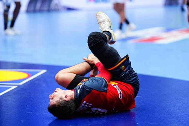 Verletzung Ian Barrufet (Spanien, 80) DEN, Spanien vs. Frankreich, Handball, EHF Europameisterschaft 2026, Hauptrunde, Spieltag 3, 26.01.2026 DEN, Spanien vs. Frankreich, Handball, EHF Europameisterschaft 2026, Hauptrunde, Spieltag 3, 26.01.2026 Herning Copyright: xEibner-Pressefoto MarcelxvonxFehrnx EP_MFN