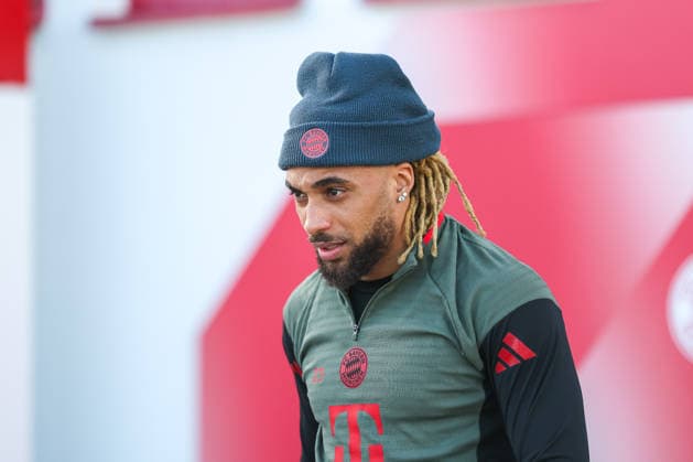 Sacha Boey (FC Bayern Muenchen, 23), GER, Abschlusstraining, FC Bayern Muenchen, Fussball, UEFA Champions League, Liga-Phase, 8. Spieltag, Saison 2025 2026, 27.01.2026, GER, Abschlusstraining, FC Bayern Muenchen, Fussball, UEFA Champions League, Liga-Phase, 8. Spieltag, Saison 2025 2026, 27.01.2026 Muenchen Copyright: xEibner-Pressefoto JennixMaulx EP_JML