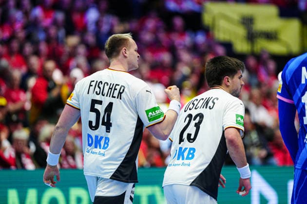 Torjubel Justus Fischer (Deutschland, 54) DEN, Deutschland vs. Frankreich, Handball, EHF Europameisterschaft 2026, Hauptrunde, Spieltag 4, 28.01.2026 DEN, Deutschland vs. Frankreich, Handball, EHF Europameisterschaft 2026, Hauptrunde, Spieltag 4, 28.01.2026 Herning Copyright: xEibner-Pressefoto MarcelxvonxFehrnx EP_MFN