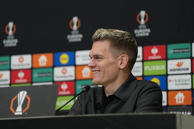 Matthias Ginter (SC Freiburg, 28) , Frankreich, Fussball, UEFA Europa League, 8.Spieltag, Ligaphase, 2025 2026, OSC Lille vs. SC Freiburg, 28.01.2026, Pressekonferenz des SC Freiburg vor dem letzten Europa League Spiel in der Ligaphase, Pressegespräch, Stade Pierre-Mauroy, Lille, Frankreich, Pressekonferenz des SC Freiburg vor dem letzten Europa League Spiel in der Ligaphase, Pressegespräch Lille Stade Pierre-Mauroy DÃ partements Nord, Hauts-de-Fra Frankreich Copyright: xArnexAmbergx