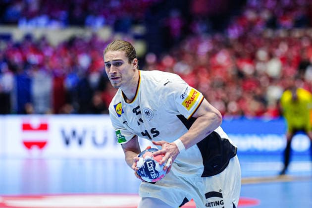 Juri Knorr (Deutschland, 15) DEN, Deutschland vs. Frankreich, Handball, EHF Europameisterschaft 2026, Hauptrunde, Spieltag 4, 28.01.2026 DEN, Deutschland vs. Frankreich, Handball, EHF Europameisterschaft 2026, Hauptrunde, Spieltag 4, 28.01.2026 Herning Copyright: xEibner-Pressefoto MarcelxvonxFehrnx EP_MFN