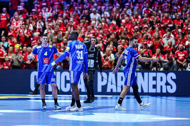Frankreich enttaeuscht enttaeuschung nach Niederlage DEN, Deutschland vs. Frankreich, Handball, EHF Europameisterschaft 2026, Hauptrunde, Spieltag 4, 28.01.2026 DEN, Deutschland vs. Frankreich, Handball, EHF Europameisterschaft 2026, Hauptrunde, Spieltag 4, 28.01.2026 Herning Copyright: xEibner-Pressefoto MarcelxvonxFehrnx EP_MFN