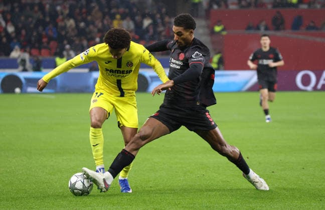 v.l. Tajon Buchanan (Villarreal CF 17), Loic Bade (Bayer Leverkusen, 05) GER, Bayer 04 Leverkusen vs. Villarreal CF, Fussball, Champions League, 8. Spieltag, Spielzeit 2025 2026, 28.01.2026 GER, Bayer 04 Leverkusen vs. Villarreal CF, Fussball, Champions League, 8. Spieltag, Spielzeit 2025 2026, 28.01.2026 Leverkusen Copyright: xEibner-Pressefotox xThomasxStoeckerx EP_TSR