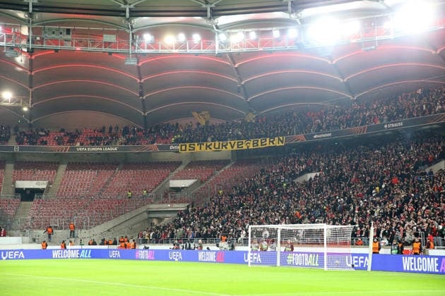 29.01.2026, xrekx, Fussball UEFA Europa League, VfB Stuttgart - Young Boys Bern v.l. Ostkurve Bern Fans ,Stimmung, Schals, Trikot, Fahne, Banner, Ultras, Zuschauer, Besucher, Choreo, Choreografie, atmosphere, spectators, Visitors (DFL DFB REGULATIONS PROHIBIT ANY USE OF PHOTOGRAPHS as IMAGE SEQUENCES and or QUASI-VIDEO) Stuttgart
