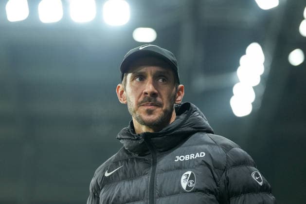 Julian Schuster (SC Freiburg, Trainer) , Frankreich, Fussball, UEFA Europa League, 8.Spieltag, Ligaphase, 2025 2026, OSC Lille vs. SC Freiburg, 29.01.2026, Stade Pierre-Mauroy, Lille, Frankreich Lille Stade Pierre-Mauroy DÃ partements Nord, Hauts-de-Fra Frankreich Copyright: xArnexAmbergx