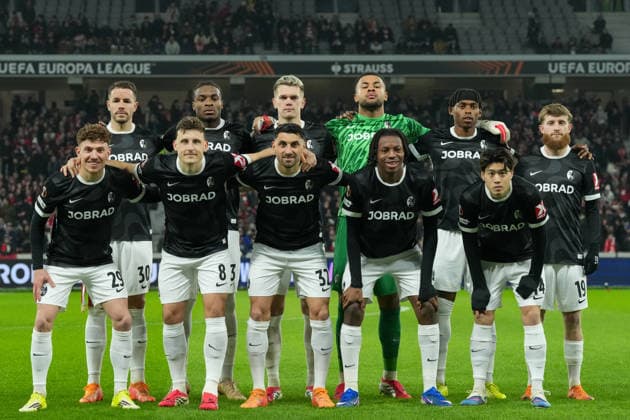 Mannschaftsfoto , Frankreich, Fussball, UEFA Europa League, 8.Spieltag, Ligaphase, 2025 2026, OSC Lille vs. SC Freiburg, 29.01.2026, Stade Pierre-Mauroy, Lille, Frankreich Lille Stade Pierre-Mauroy DÃ partements Nord, Hauts-de-Fra Frankreich Copyright: xArnexAmbergx
