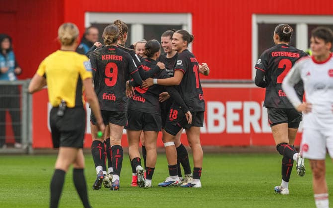GER, Leverkusen, Bayer Leverkusen vs 1. FC Nürnberg, Google Pixel Frauen Bundesliga, Fussball, DFB, Spielzeit 2025 2026, Ulrich-Haberland-Stadion, 16. Spieltag im Bild: Vanessa Fudalla (Bayer Leverkusen Frauen 21) erzielt das Tor zum 1:0, im Tor, Jubel und Freude, Emotionen DFB DFL REGULATIONS PROHIBIT ANY USE OF PHOTOGRAPHS AS IMAGE SEQUENCES AND OR QUASI-VIDEO, 31.01.2026 Copyright: HMBxMedia HendrikxHamelau