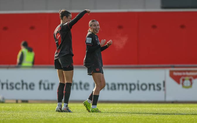 GER, Leverkusen, Bayer Leverkusen vs 1. FC Nürnberg, Google Pixel Frauen Bundesliga, Fussball, DFB, Spielzeit 2025 2026, Ulrich-Haberland-Stadion, 16. Spieltag im Bild: Loreen Bender (Bayer Leverkusen 19) erzielt das Tor zum 3:0, im Tor, Jubel und Freude, Emotionen DFB DFL REGULATIONS PROHIBIT ANY USE OF PHOTOGRAPHS AS IMAGE SEQUENCES AND OR QUASI-VIDEO, 31.01.2026 Copyright: HMBxMedia HendrikxHamelau