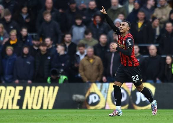 Junior Kroupi of AFC Bournemouth celebrates scoring the opening goal Wolverhampton Wanderers v AFC Bournemouth, Premier League, Football, Molineux, Wolverhampton, UK - 31 Jan 2026Wolverhampton Molineux United Kingdom EDITORIAL USE ONLY No use with unauthorised audio, video, data, fixture lists, club league logos or live services. Online in-match use limited to 120 images, no video emulation. No use in betting, games or single club league player publications. Copyright: xMichaelxZemanek Shutterstockx 16496747j
