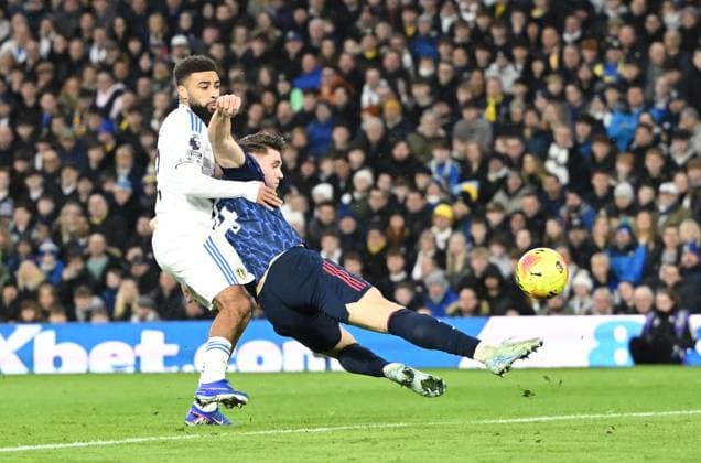 Viktor Gyökeres of Arsenal scores the third goal 0-3 Leeds United v Arsenal, Premier League, Football, Elland Road, Leeds, UK - 31 Jan 2026Leeds Elland Road United Kingdom EDITORIAL USE ONLY No use with unauthorised audio, video, data, fixture lists, club league logos or live services. Online in-match use limited to 120 images, no video emulation. No use in betting, games or single club league player publications. Copyright: xGreigxCowie Shutterstockx 16496741as