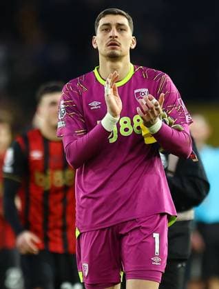 Djordje Petrovic of AFC Bournemouth applauds the fans Wolverhampton Wanderers v AFC Bournemouth, Premier League, Football, Molineux, Wolverhampton, UK - 31 Jan 2026Wolverhampton Molineux United Kingdom EDITORIAL USE ONLY No use with unauthorised audio, video, data, fixture lists, club league logos or live services. Online in-match use limited to 120 images, no video emulation. No use in betting, games or single club league player publications. Copyright: xMichaelxZemanek Shutterstockx 16496747au