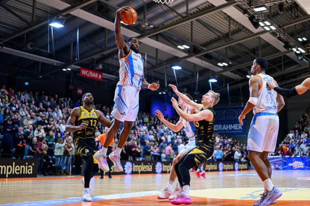 Naz, Bohannon (Forward, Science City Jena, 15), Will, McNair (Center, Science City Jena, 3), Keith, Braxton (Forward, Science City Jena, 13), Toms, Skuja (Guard, MHP Riesen Ludwigsburg, 5), Yorman, Polas Bartolo (Forward, MHP Riesen Ludwigsburg, 13), Joe, Wieskamp (Forward, Science City Jena, 10) GER, Science City Jena gegen MHP Riesen Ludwigsburg, easyCredit Basketball Bundesliga, Basketball, 18.Spieltag, Saison 2025 2026, 31.01.2026 GER, Science City Jena gegen MHP Riesen Ludwigsburg, easyCredit Basketball Bundesliga, 18.Spieltag, Saison 2025 2026, 31.01.2026 Jena Copyright: xEibner-Pressefoto MartinxHerbstx EP_MHT